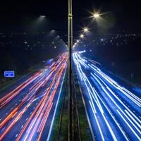foto-light-trails-kendaraan-di-jalan-sudah-biasa-kalau-ini-baru-beda