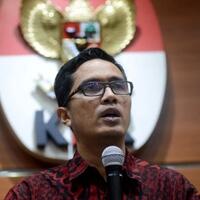 kpk-apa-pun-isi-tas-tetap-teror