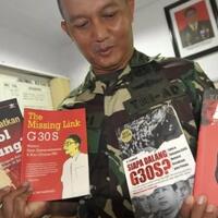 razia-buku-di-duga-komunis--itu-semua-untuk-apa