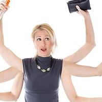 istri-ibu-sekaligus-wanita-karir-lo-harus-tau-rutinitas-hariannya-nh-gansist