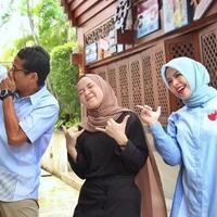 nissa-sabyan-makan-bareng-sandiaga-uno-dan-istri-bikin-fans-terpecah
