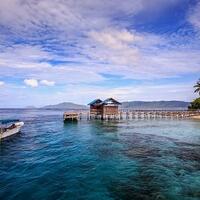 jalan-jalan-gan-menyelami-indonesia-timur-ala-syukron-momod-traveller