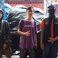 dokumentasi-pengiriman-logistik-ke-korban-bencana-tsunami-selat-sunda