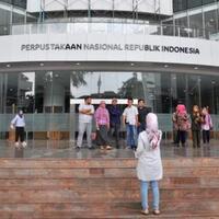 nongkrong-selain-mall-perpusnas-aja