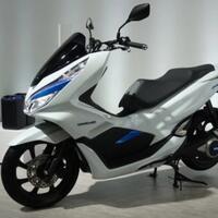 honda-pcx-listrik-resmi-mengaspal-tapi-cuma-bisa-disewa-gan