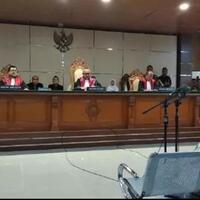 ketegasan-hakim-di-sidang-habib-bahar-curi-atensi