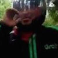 kocak-driver-ojek-online-lupa-bawa-penumpang-videonya-bikin-ngakak