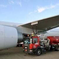persaingan-bisnis-avtur-akr-dengan-pertamina