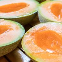 selain-rasanya-enak-12-makanan-ini-harganya-termahal-di-dunia