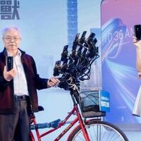 bukan-kakek-sugiono-kakek-yang-viral-karena-main-pokemon-go-jadi-brand-ambassador