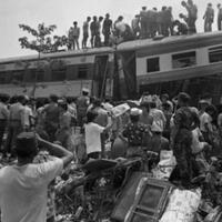 rel-kereta-bintaro-tempat-para-arwah-berkumpul-dan-rumah-kutukan-di-pondok-indah