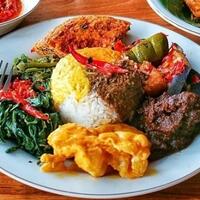 keajaiban-sepiring-nasi-padang