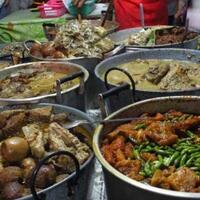 tukang-dagang-jualannya-rame-waktu-mau-beli-malah-dimarahin