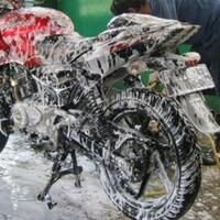 pengen-bodi-motor-makin-kinclong-lakukan-tips-berikut-gan