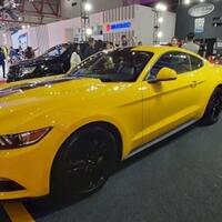 gak-hanya-mobil-dan-motor-baru-motor-custom-pun-parkir-di-iims-2019