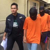 polisi-ringkus-komplotan-pencuri-modus-ban-mobil-kempis