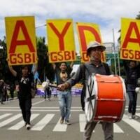 misteri-simbol-huruf-a-dan-massa-berbaju-hitam-saat-demo-buruh-terungkap