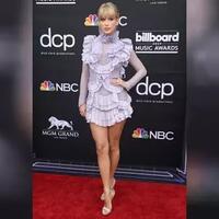 billboard-music-award-2019-dihiasi-banyak-busana-indah
