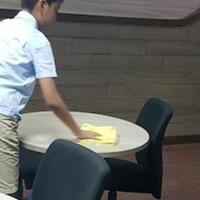 anti-merengek-bocah-seorang-vice-president-kerja-menjadi-ob-demi-beli-member-game