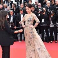 duh-artis-cantik-ini-quotdiusirquot-karena-alay-dan-lama-tebar-pesona-di-red-carpet