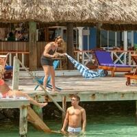 naughty-island-pulau-liar-fantasi-penikmat-dunia-hedonis