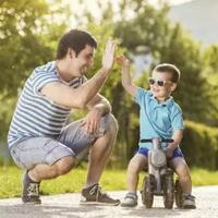 menjadi-orang-tua-yang-bersahabat-dengan-anak