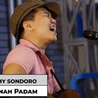 sambil-kerja-dengerin-sandhy-sondoro-nyanyi--tak-pernah-padam