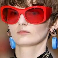 anting-bentuk-tutup-botol-dari-balenciaga-dijual-dengan-harga-jutaan-rupiah-mau-sis