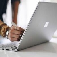 microsoft-bakal-rilis-laptop-layar-ganda-september-2019