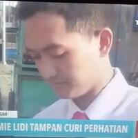 viral-reno-penjual-biting-keliling-tak-kalah-ganteng-dengan-artis-korea