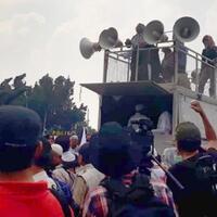 demo-di-mk-massa-pastikan-pilpres-dan-sidang-mk-tak-curang