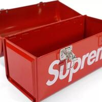 barang-sehari-hari-merek-supreme-yang-harganya-bikin-kaget