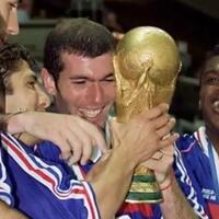 yakin-masih-ingat-inilah-5-moment-bersejarah-world-cup-1998-paling--unforgettable