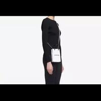 balenciaga-rilis-tas-smartphone-rp-16-juta-mahalan-smartphone-mu-atau-tas-nya-sis