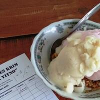 rujak-es-krim-tung-tung-yang-nyegerin--ngangenin
