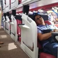 sleeper-bus-giias-2019-keren-banget