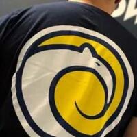 industri-pakaian-dan-esports-dua-sisi-yang-tak-terpisahkan