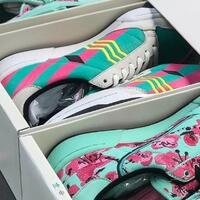 sepatu-bermerk-adidas-dijual-seharga-15k-doang-jangan-bercanda-gan