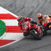 drama-tikungan-terakhir-dovi-kembali-menangi-duel-dengan-marquez