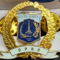 dki-sepakat-kucurkan-anggaran-pin-emas-anggota-dprd-rp13-m