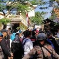 mahasiswa-di-asrama-papua-bentrok-dengan-ormas-di-makassar