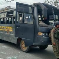 potret-aksi-ricuh-di-dekat-dprd-mimika-papua