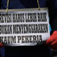 pantang-mundur-buruh-terus-tolak-revisi-uu-ketenagakerjaan