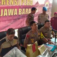 aulia-kesuma-sempat-berencana-bunuh-suami-anak-tiri-dengan-menyantet