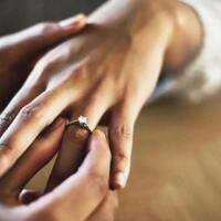 kisah-gadis-tak-jadi-dilamar-gegara-calon-suami-sesama-jenis