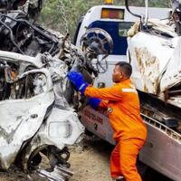 pengakuan-sopir-truk-yang-selamat-di-cipularang-teman-saya-remnya-blong