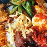 8-nasi-uduk-enak-di-jakarta-utara-yang-gurihnya-mantap