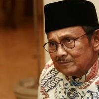 kisah-bj-habibie-pulihkan-rupiah-dari-rp-15000-jadi-rp-6500-us