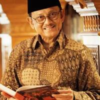 bacharuddin-jusuf-habibie-teladan-laki-laki-masa-kini