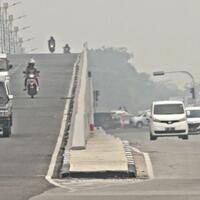 ketika-gubernur-riau-dan-wali-kota-pilih-keluar-negeri-saat-kabut-asap-kian-pekat